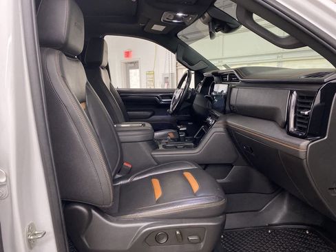 Used 2022 GMC Sierra 1500 AT4 w/ AT4 Preferred Package image 18
