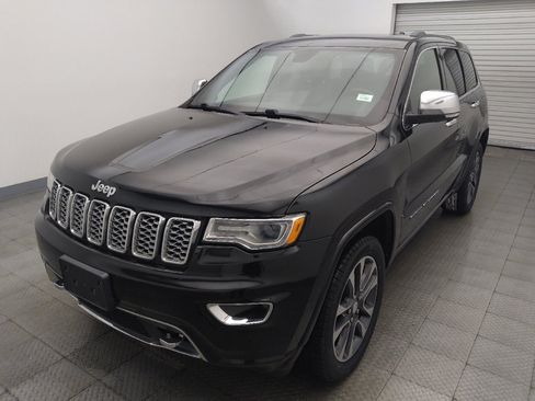 Used 2018 Jeep Grand Cherokee Overland AWD/4WD image 15