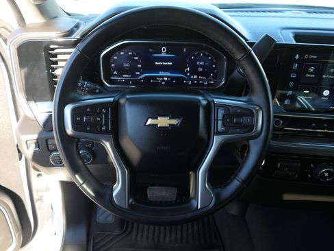 Used 2025 Chevrolet Silverado 1500 LT image 18
