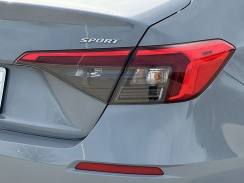 Used 2023 Honda Civic Sport image 10