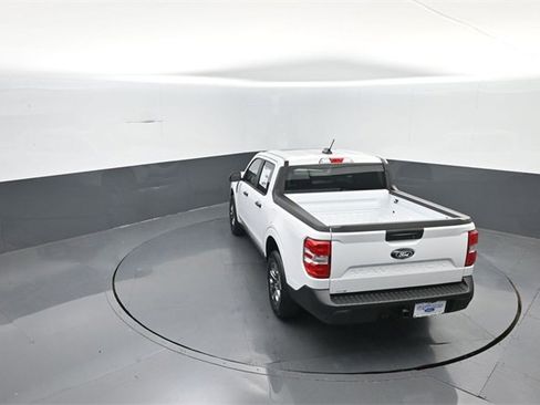New 2025 Ford Maverick XLT image 27