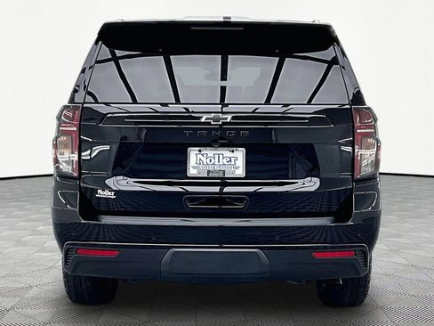 Used 2024 Chevrolet Tahoe Z71 w/ Luxury Package AWD/4WD image 4