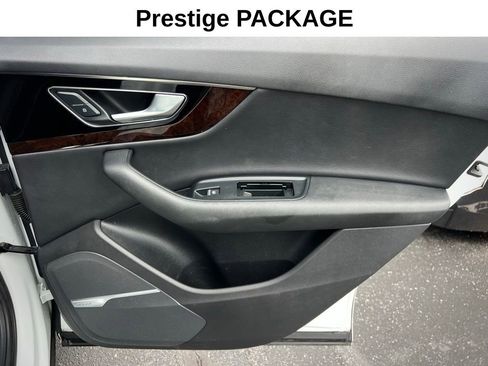 Used 2019 Audi Q7 3.0T Prestige AWD/4WD image 26