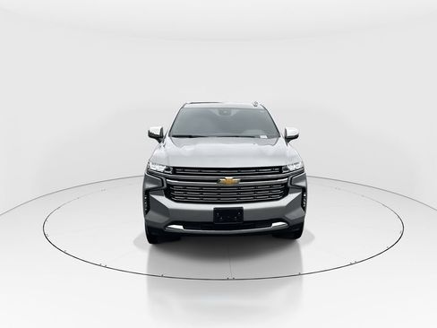 Used 2024 Chevrolet Tahoe Premier RWD image 3