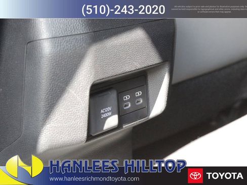 Used 2024 Toyota Tacoma TRD Sport image 16