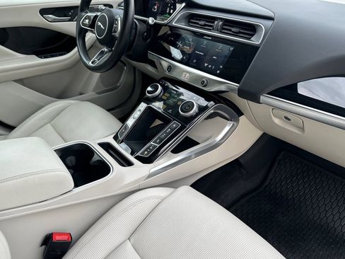 Used 2022 Jaguar I-PACE HSE image 13
