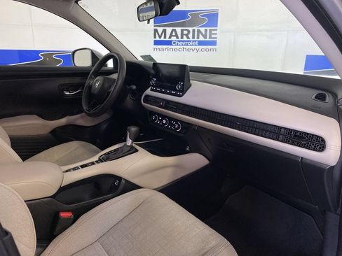 Used 2023 Honda HR-V LX image 32