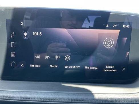Used 2025 Buick Encore GX Preferred AWD/4WD image 16