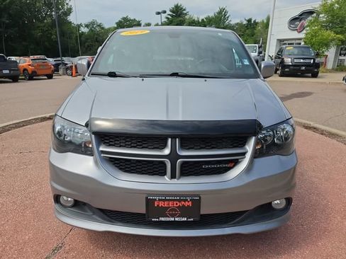 Used 2019 Dodge Grand Caravan GT FWD image 8