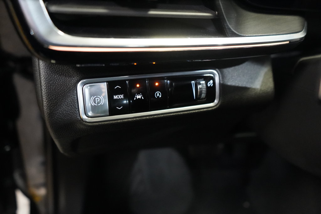 Used 2024 Buick Envision Preferred AWD/4WD image 31