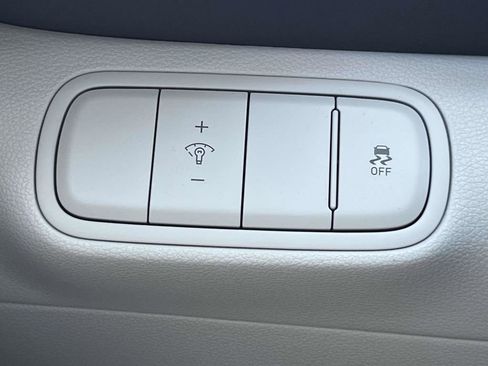 New 2026 Hyundai Venue SEL image 24