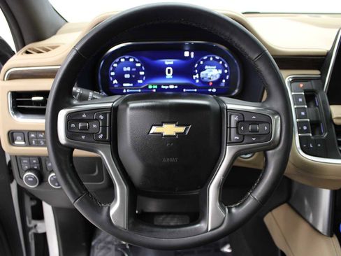 Used 2023 Chevrolet Tahoe Premier AWD/4WD image 25