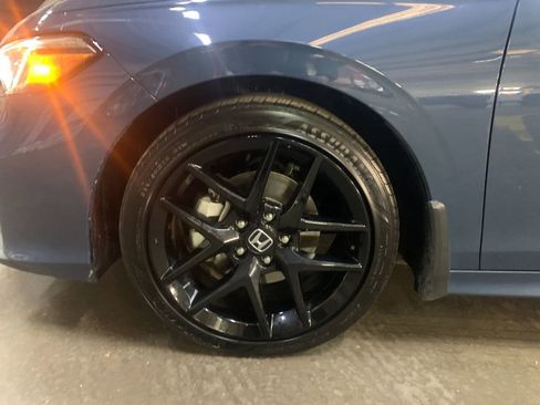 Used 2025 Honda Civic Sport image 33