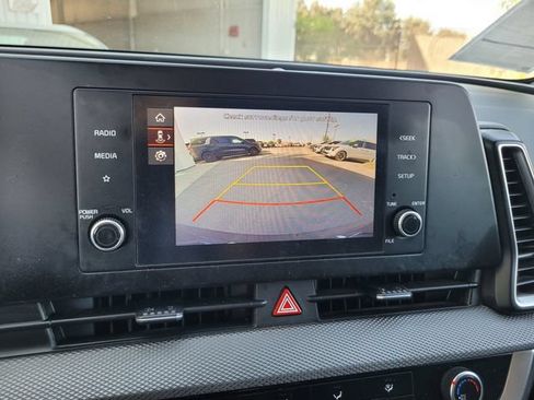 Certified 2024 Kia Sportage LX AWD/4WD image 19
