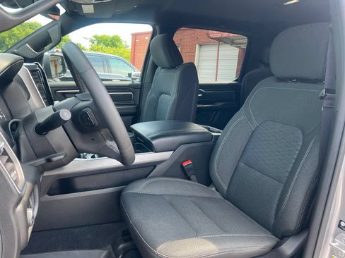 Used 2025 RAM 1500 Big Horn AWD/4WD image 17