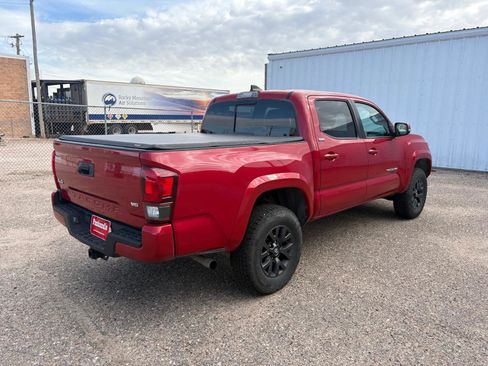 Used 2021 Toyota Tacoma SR5 w/ Technology Package image 6