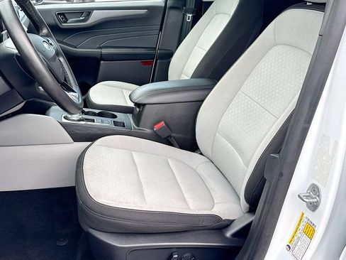 Certified 2024 Ford Escape Active w/ Tech Pack #1 FWD image 21