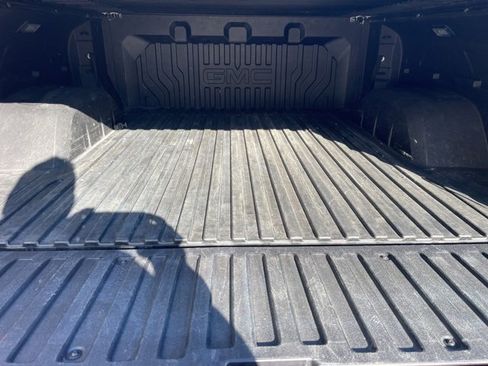 Used 2024 GMC Sierra 1500 AT4 w/ Technology Package image 17