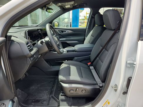 New 2026 Chevrolet Traverse LT FWD image 11