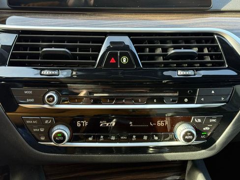 Used 2019 BMW 540i image 14