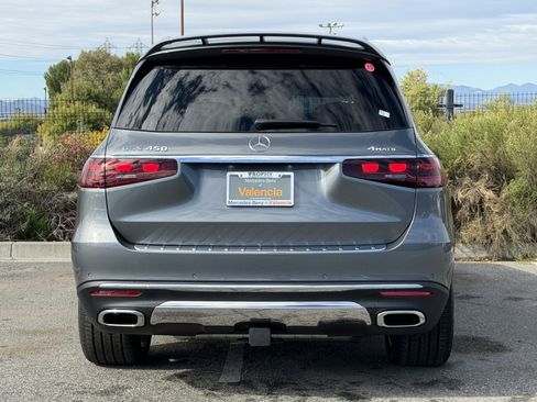 New 2026 Mercedes-Benz GLS 450 4MATIC image 9