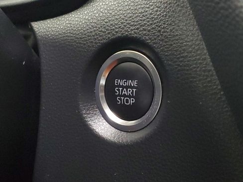 Used 2025 Toyota Corolla SE FWD image 27