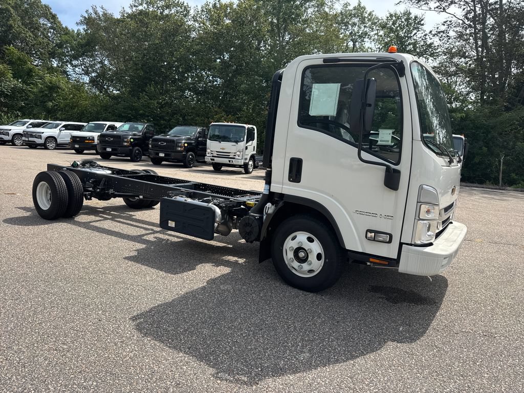 Used 2024 Chevrolet Low Cab Forward 4500 XD RWD image 7