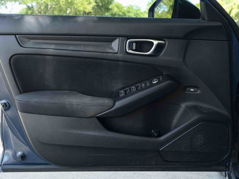 Used 2025 Honda Civic Sport image 36
