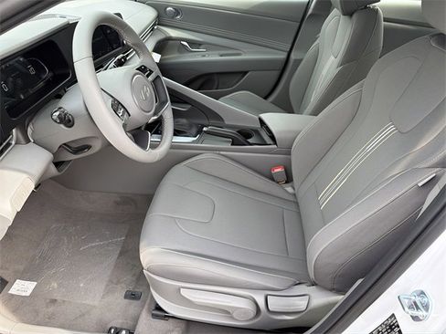 New 2026 Hyundai Elantra Sport image 9