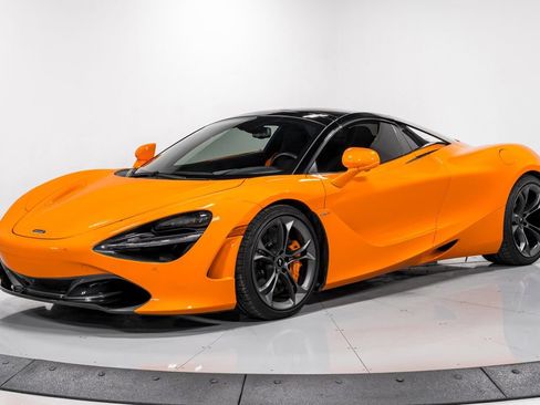 Used 2023 McLaren 720S Spider image 40