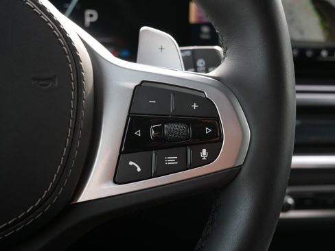 Used 2026 BMW X5 xDrive40i w/ M Sport Package image 29