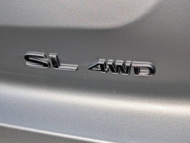 Used 2023 Nissan Pathfinder SL AWD/4WD image 32