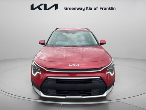 New 2026 Kia Niro EX FWD image 2