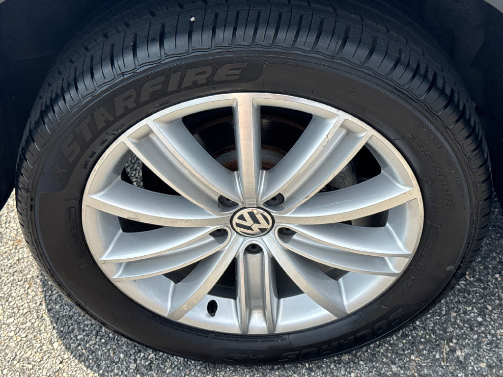 Used 2016 Volkswagen Tiguan SE FWD image 18