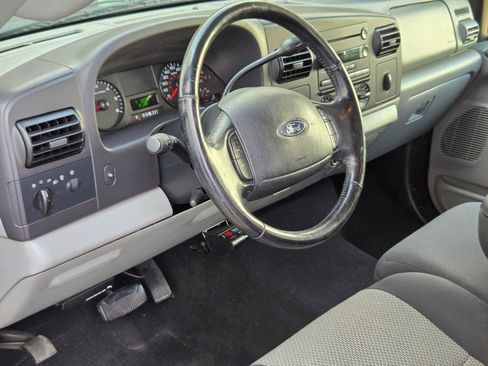 Used 2005 Ford F250 XL AWD/4WD image 9