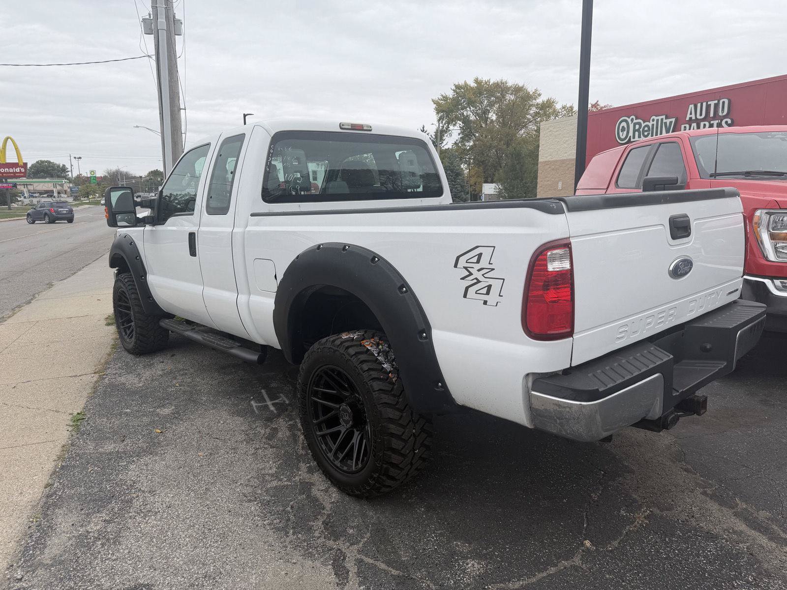 Used 2015 Ford F250 XL w/ Power Equipment Group AWD/4WD image 4