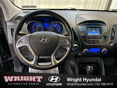 Used 2015 Hyundai Tucson Limited image 17