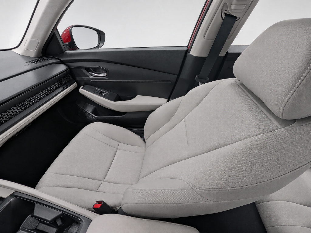 Used 2024 Honda Accord LX image 11