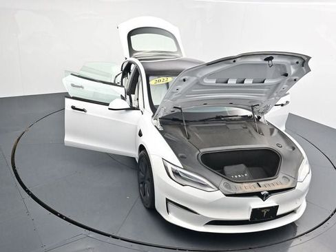 Used 2022 Tesla Model S AWD/4WD image 40