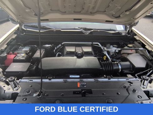 Used 2023 Chevrolet Colorado Trail Boss w/ Technology Package AWD/4WD image 31