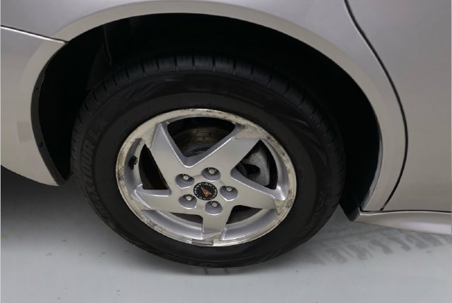 Used 2004 Pontiac Grand Prix GT2 w/ Leather Trim Pkg FWD image 17