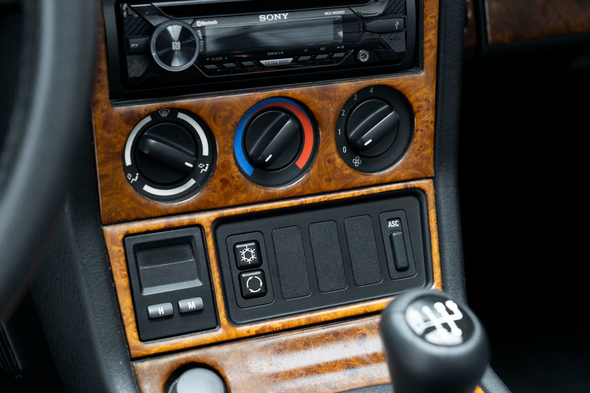 Used 1997 BMW Z3 1.9 RWD image 28