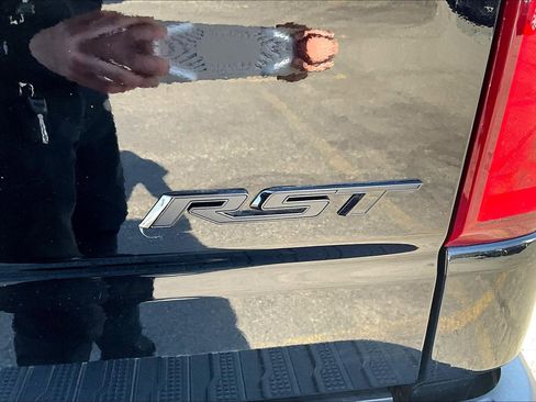 Used 2023 Chevrolet Silverado 1500 RST w/ Rally Edition image 16