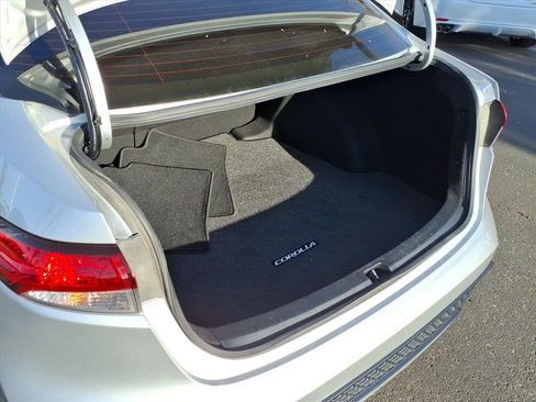 Used 2020 Toyota Corolla SE image 9