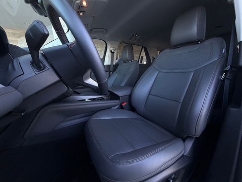 New 2026 Ford Explorer Active w/ Active Comfort Package image 40