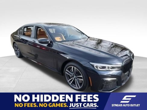 Used 2022 BMW 750Li xDrive AWD/4WD image 1