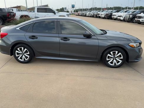 Used 2023 Honda Civic LX image 2