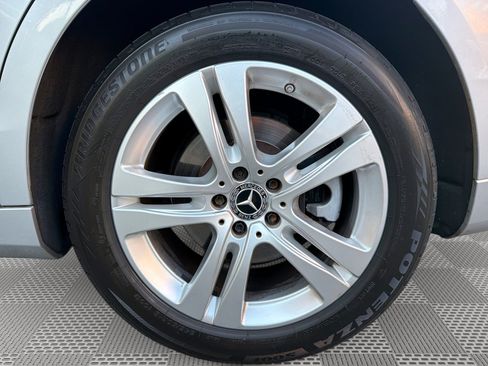Used 2017 Mercedes-Benz S 550 4MATIC Sedan image 29