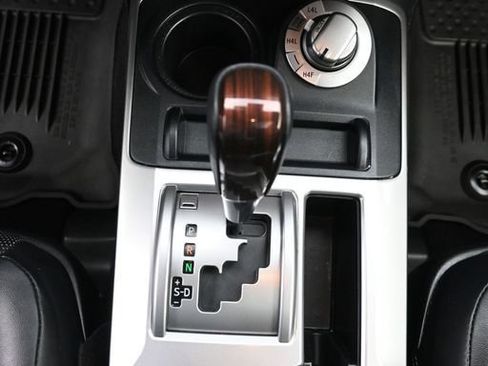 Used 2024 Toyota 4Runner Limited AWD/4WD image 20