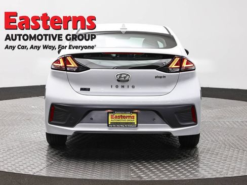 Used 2021 Hyundai Ioniq Limited FWD image 6